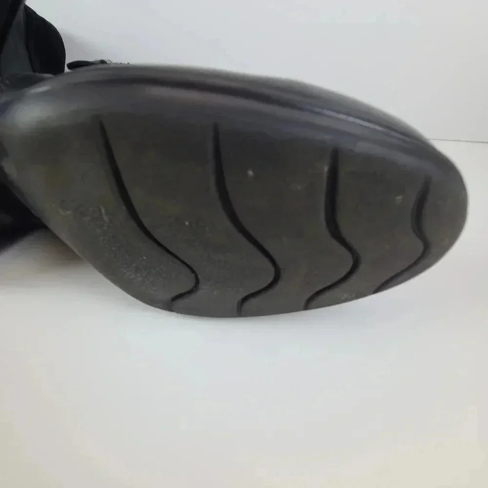 Clarks Black Emslie Twist Ankle Boots Size 10 Zipper Sides 2